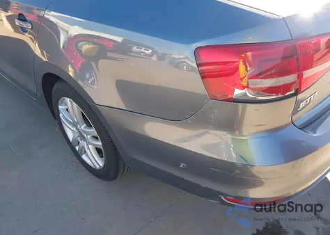 2015 Volkswagen Jetta 2.0L S из США, поврежденный, VIN 3VW2K7AJ8FM201568